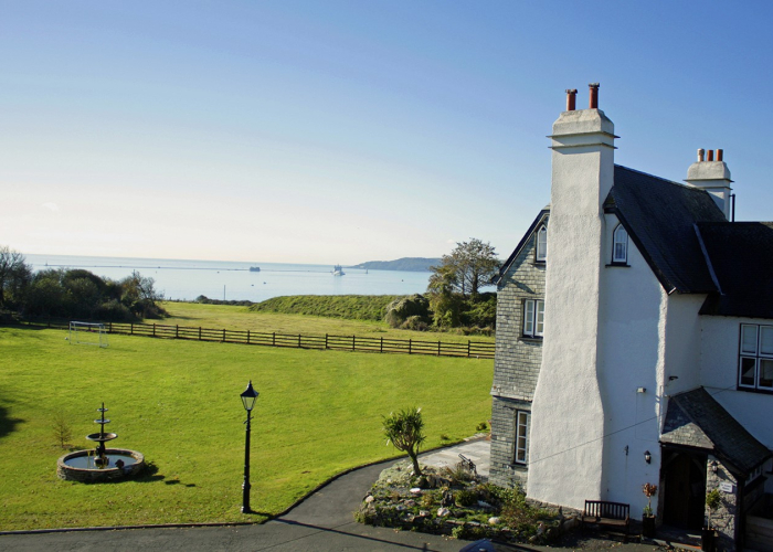 main-house-lowexposure